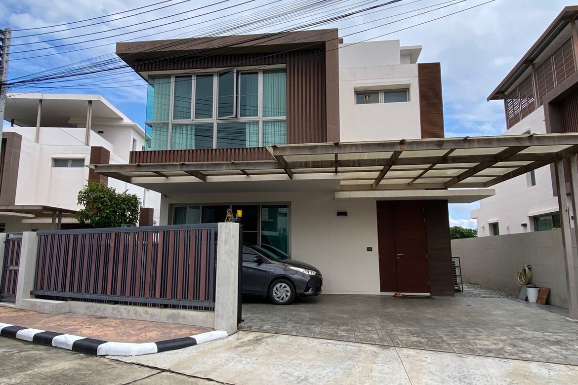 4 Bed modern house for sale in Hang Dong Chiang Mai-P-PHS847