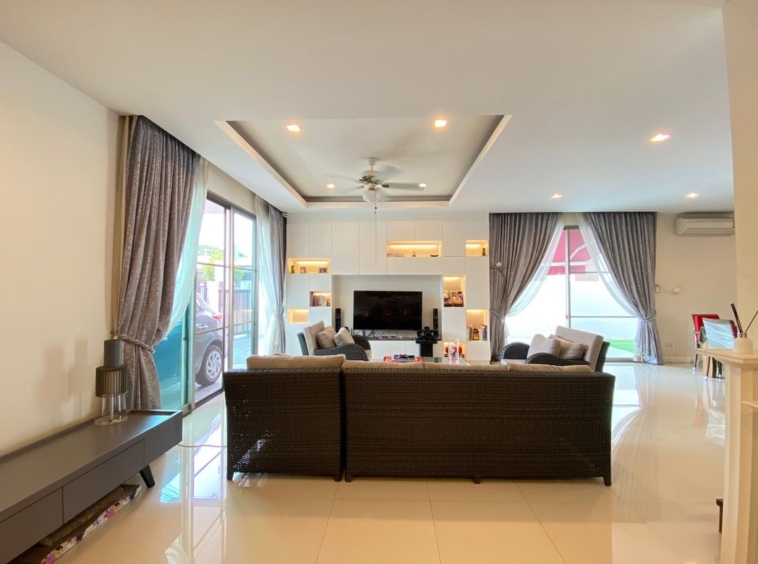 4 Bed modern house for sale in Hang Dong Chiang Mai-P-PHS847