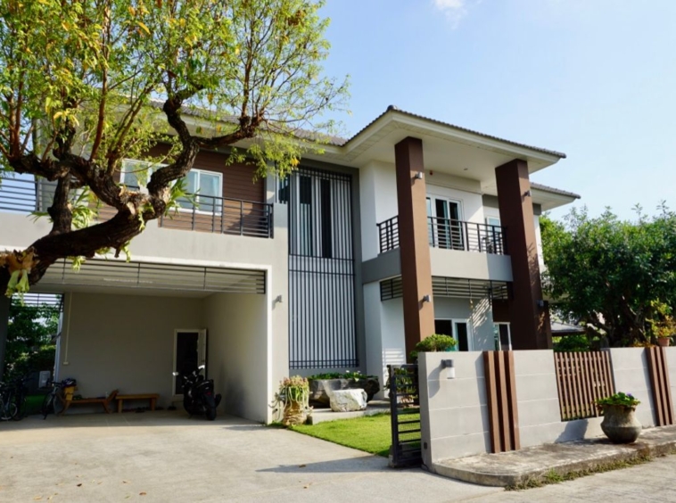 A nice family home for sale in Hang Dong