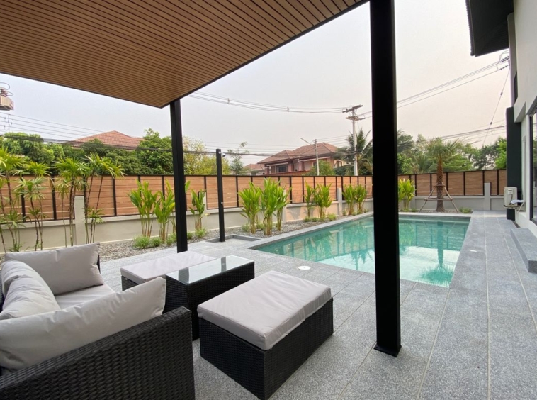 A modern house 3 bed with private pool for sale in Hang Dong