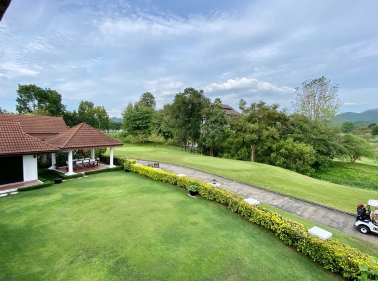 Colonial House by the Golf Course for sale in Mae On