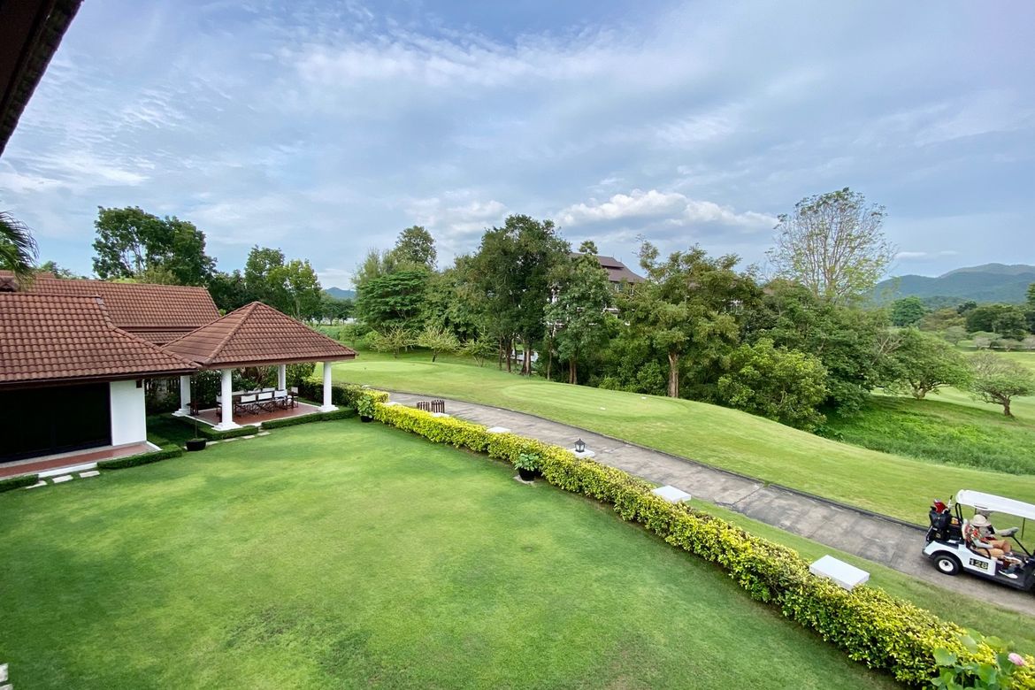 Colonial House by the Golf Course for sale in Mae On