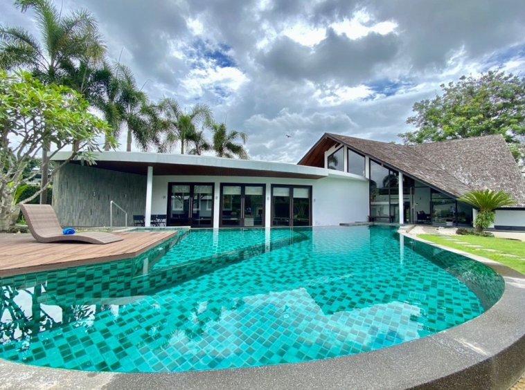 Luxury pool villa for sale in Mae Rim-P-PHR620