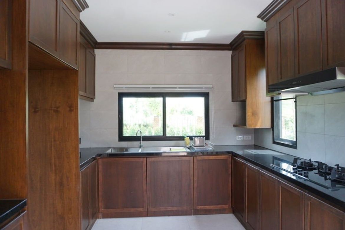 3 bed house for sale at Green Vally Golf Course