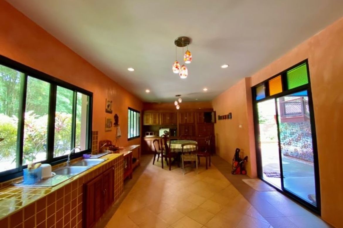 Unique Moutain villa 5 bed for sale in Mae Rim Chiang Mai-P-PHS596