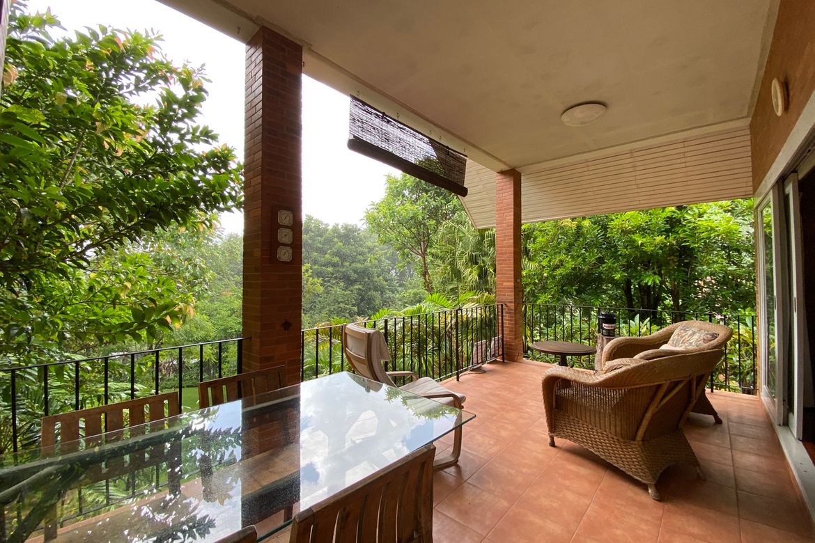 English country home for sale in Mae Rim