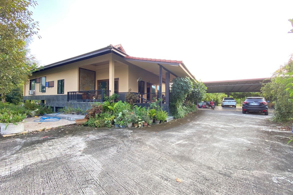 4 bed house for sale in Mae Rim