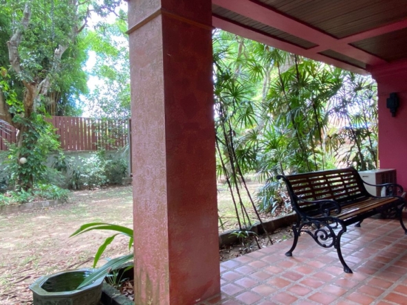 Lanna wooden thai house for sale in Don Kaew