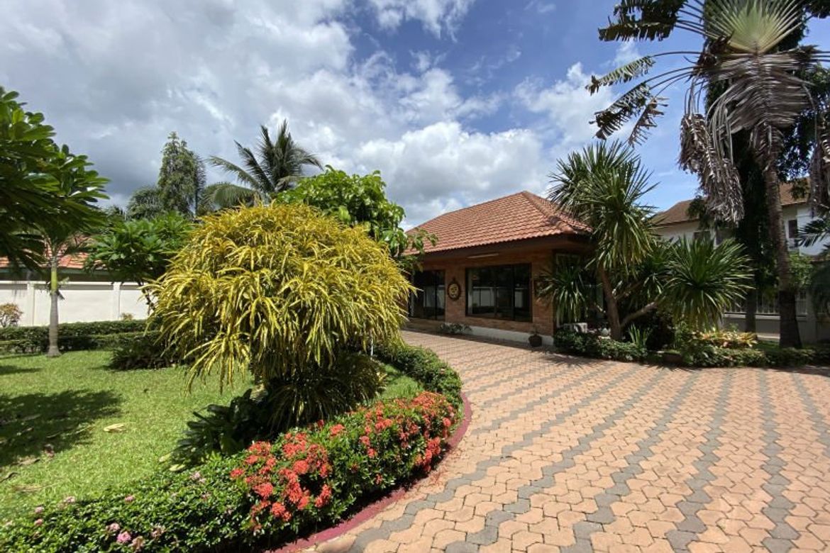 5 Bed house for sale in Muang Chiang Mai-P-PHS440