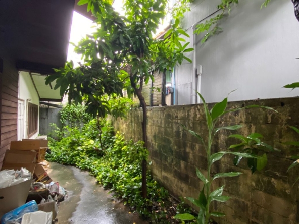 A land with house for sale in Muang Chiang Mai-P-PHS748