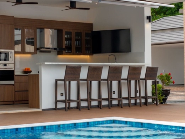 Brand new 5 bed luxury pool villa for sale in Muang Chiang Mai-P-PHS957