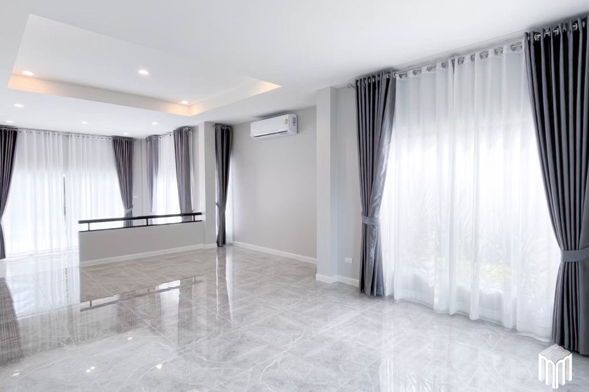 3bathsroom 335 sq.m. near Charoen Charoen Market-MR-287HS