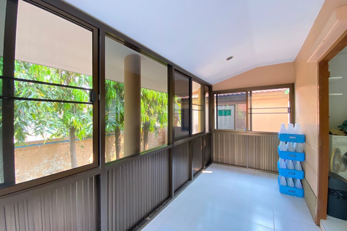 A family home for sale in Sankhampeang