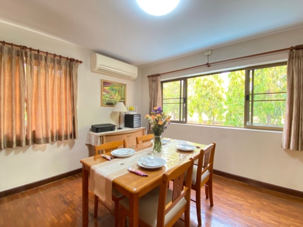 A family home for sale in Sankhampeang