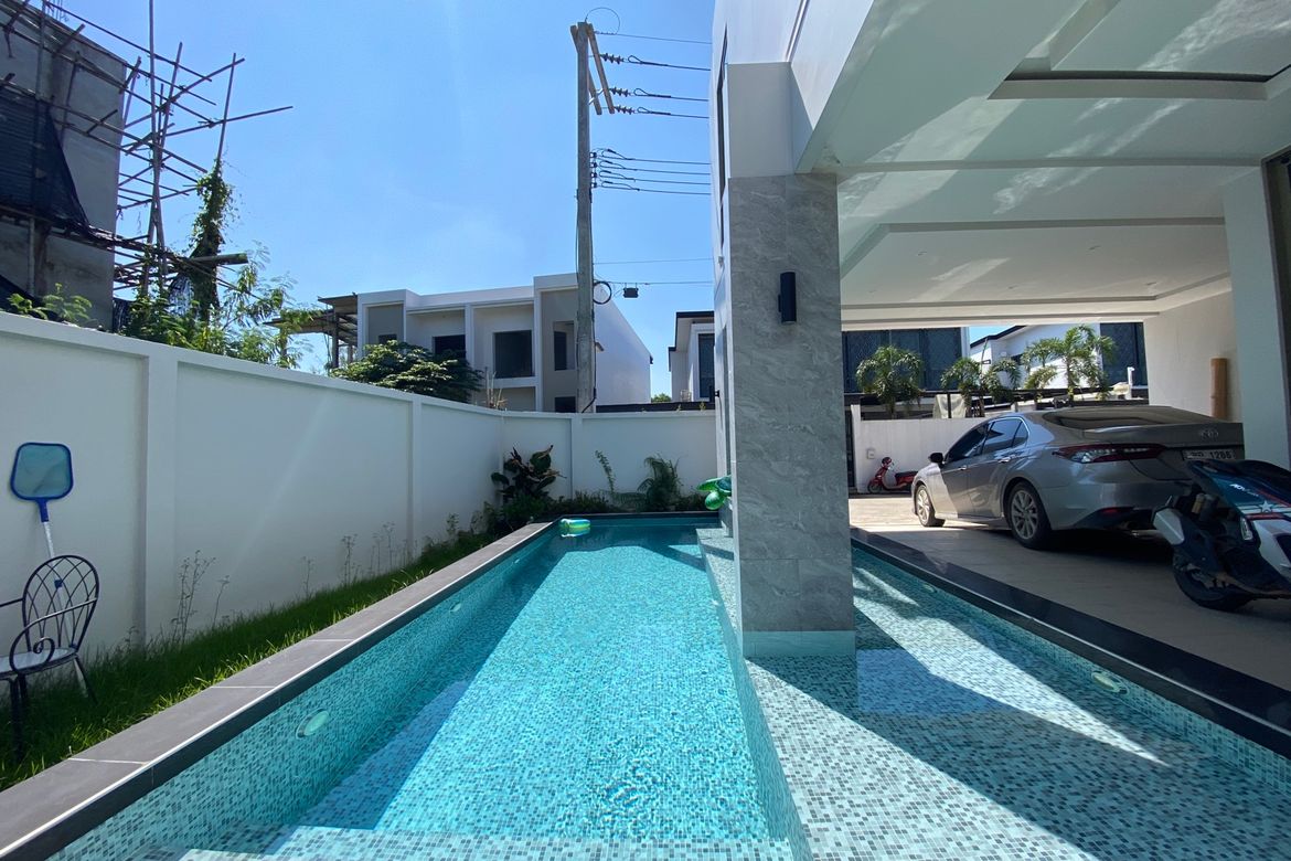 4 bed house with a private pool for sale in San Sai-P-PHS1018