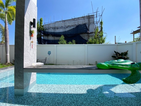 4 bed house with a private pool for sale in San Sai-P-PHS1018