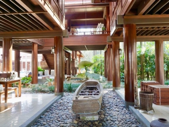 Luxurious Thai Lanna house for sale in San Sai