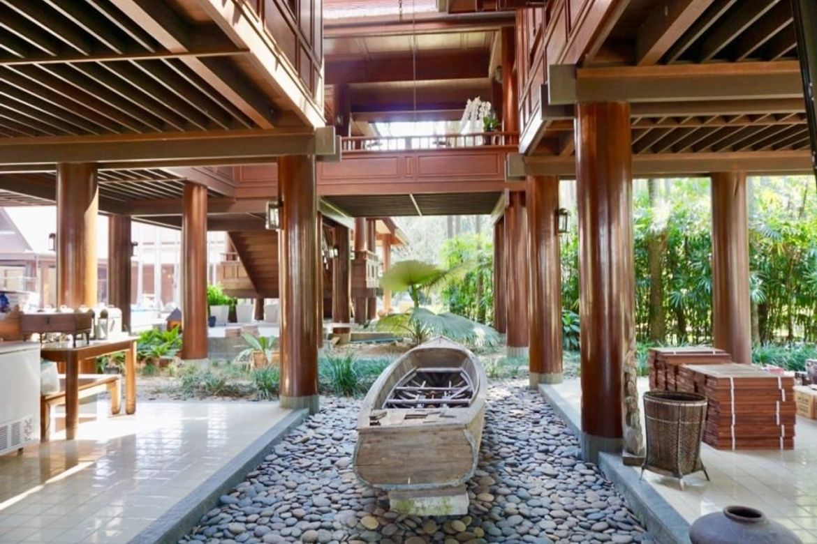 Luxurious Thai Lanna house for sale in San Sai