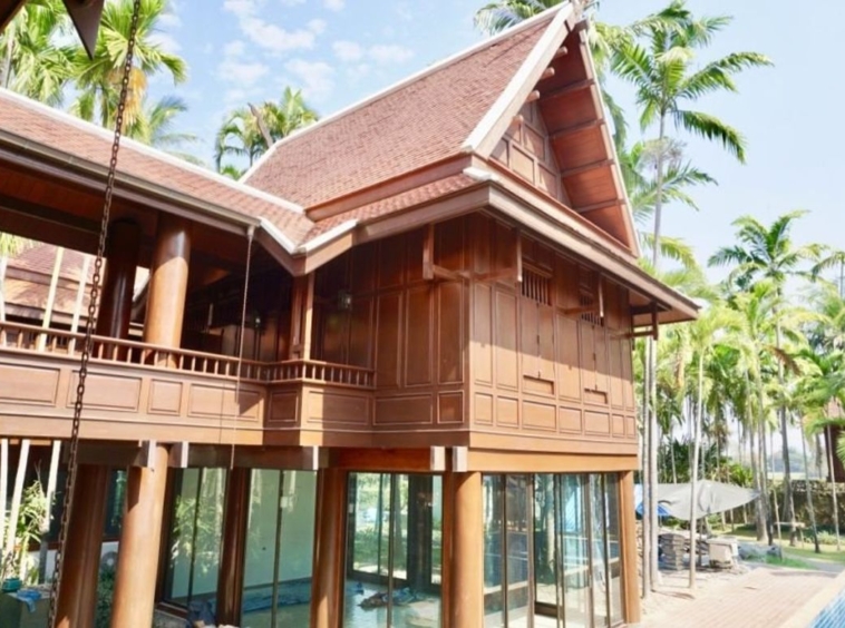 Luxurious Thai Lanna house for sale in San Sai