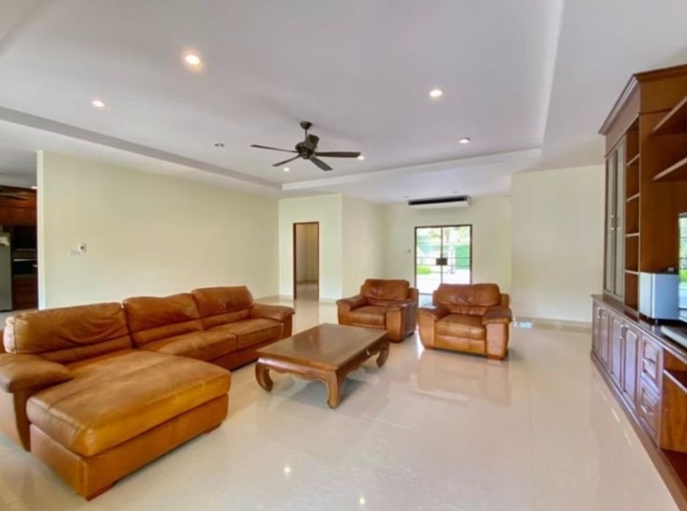 A pool villa for sale in San Sai