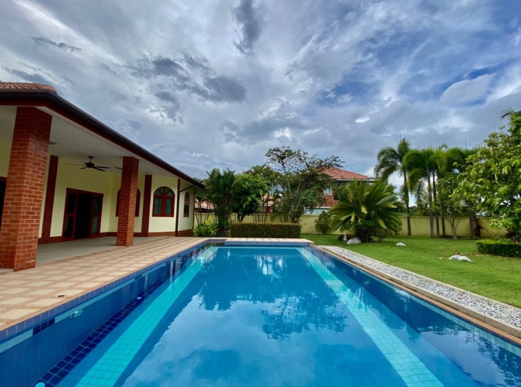 A pool villa for sale in San Sai