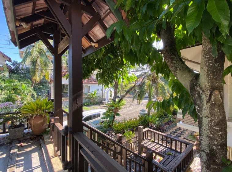 Balinese style house for sale at Land and House project in San Sai