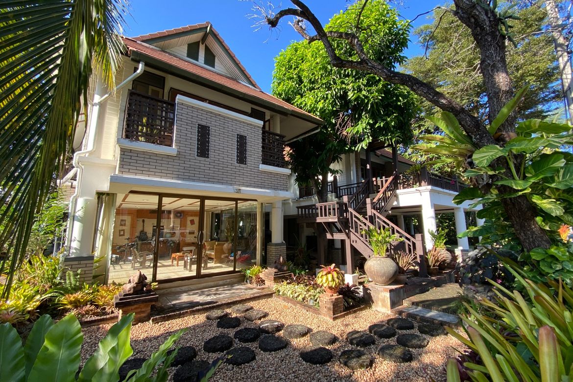 Balinese style house for sale at Land and House project in San Sai