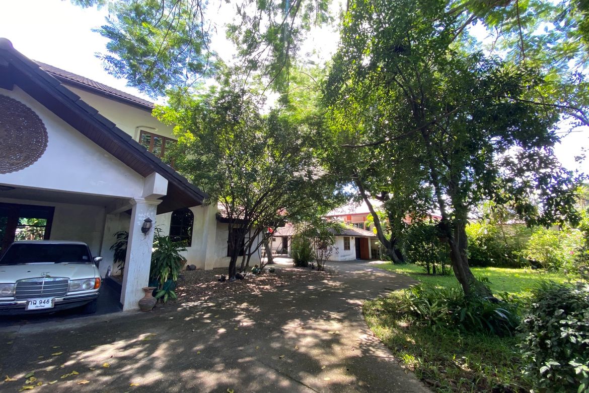 A family home for sale in San Sai