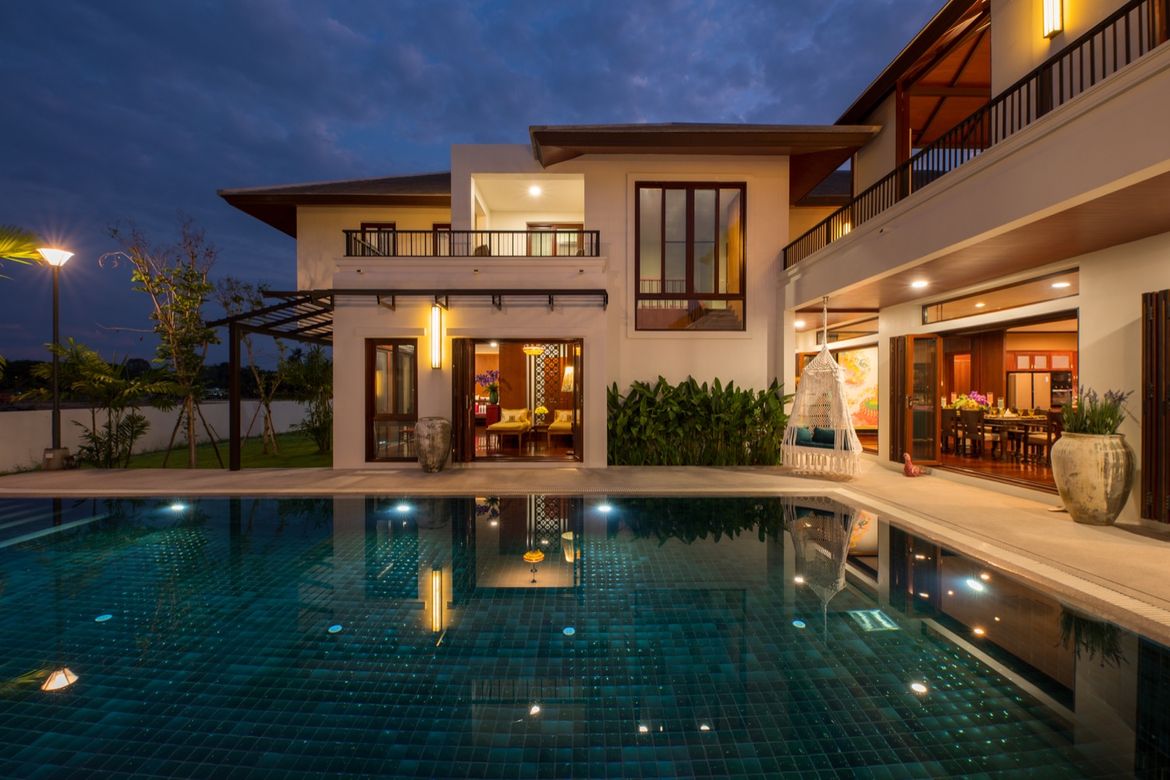 Luxury 5 Bed with private pool for sale in Saraphi