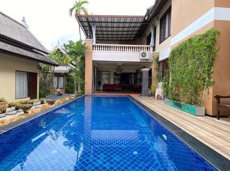 Lanna style house with pool for rent or sale in Doi Saket