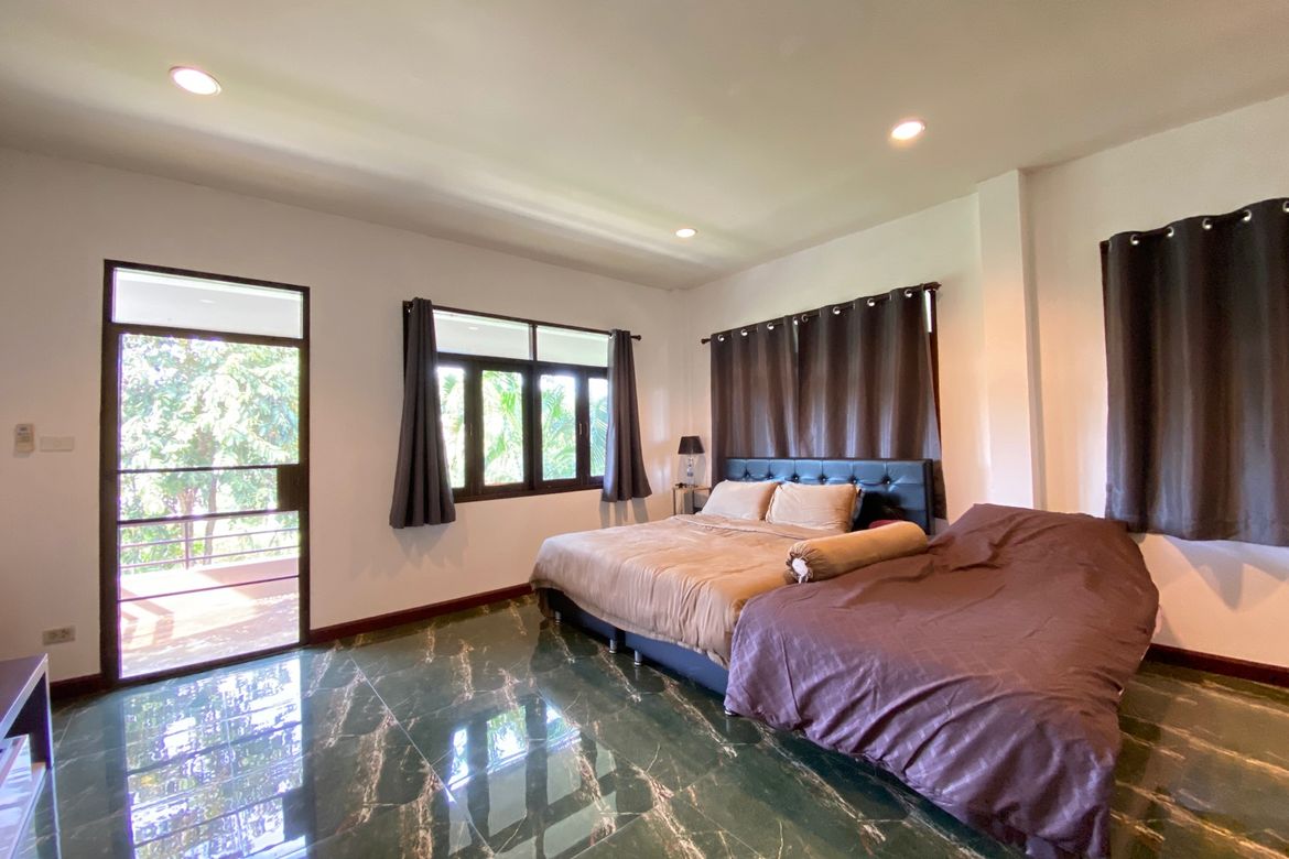 A pool villa with 2 bedroom house for rent or sale in Doi Saket