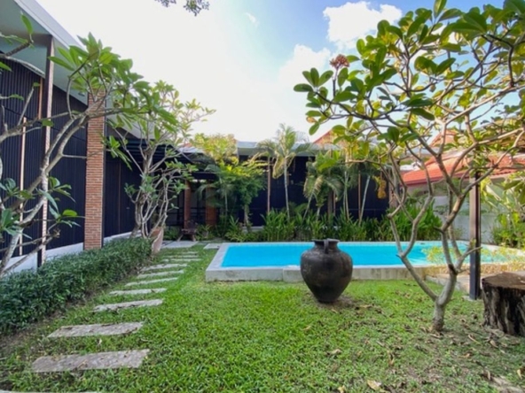 A pool villa for rent or sale in Hang Dong-P-PHR851