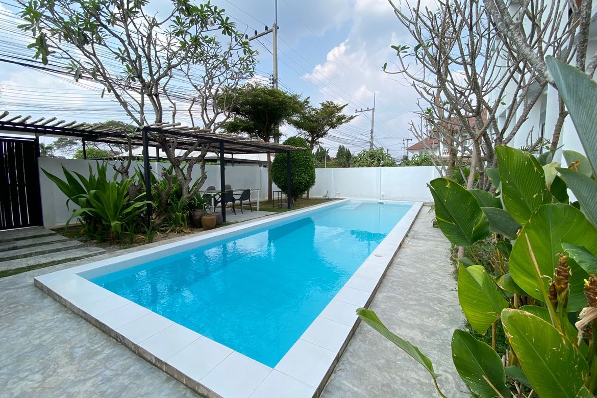 Modern house with 4 bed and private pool for rent or sale in Hang Dong