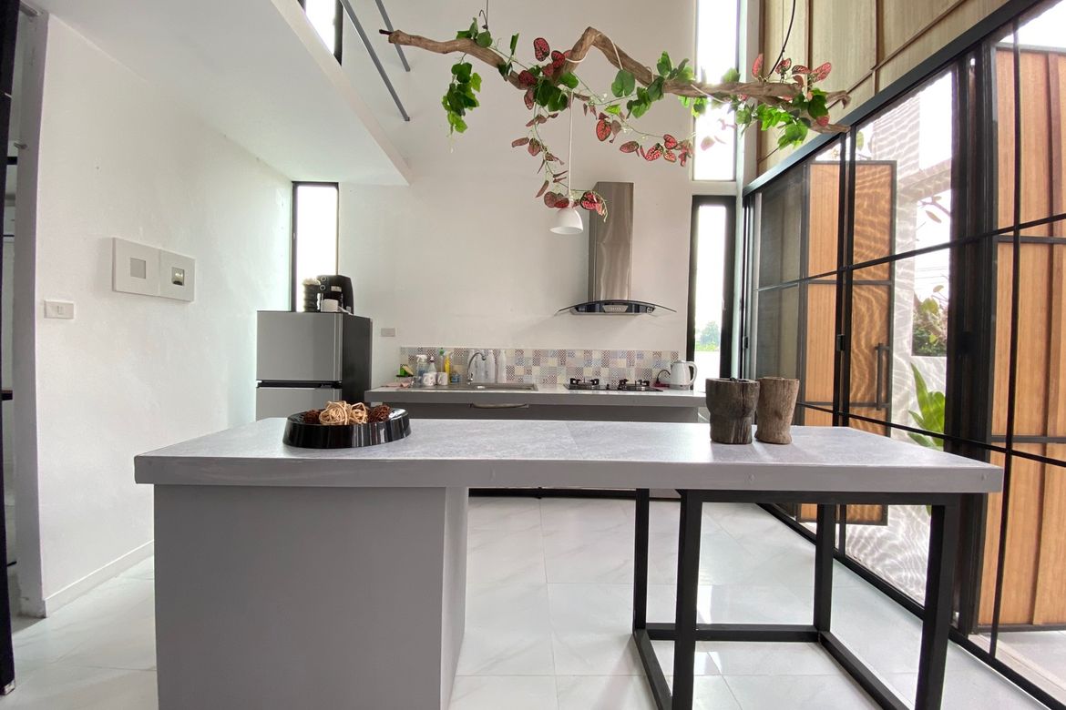 Modern house with 4 bed and private pool for rent or sale in Hang Dong