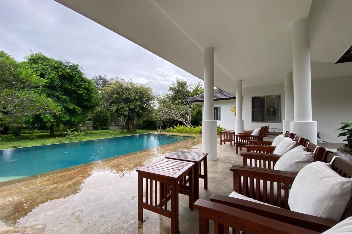 A unique pool villa for rent or sale in Mae On