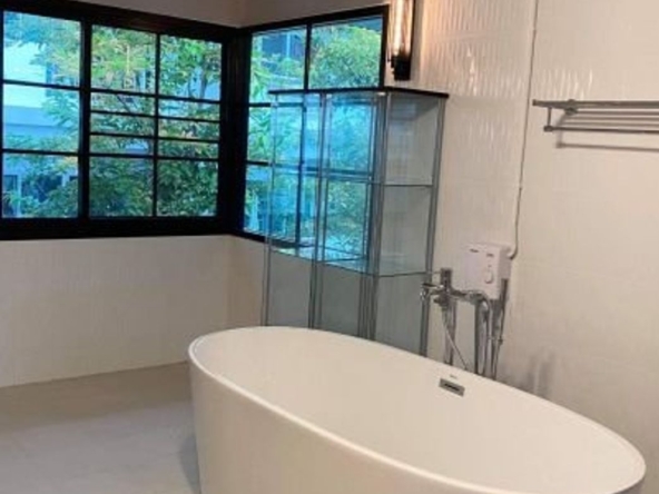 A unique modern townhome for sale or rent in Muang Chiang Mai-P-PHS485