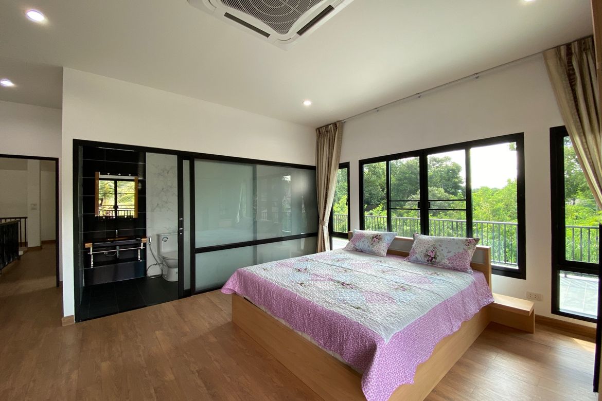 5 bedrooms house with a private pool for rent or sale in San Sai