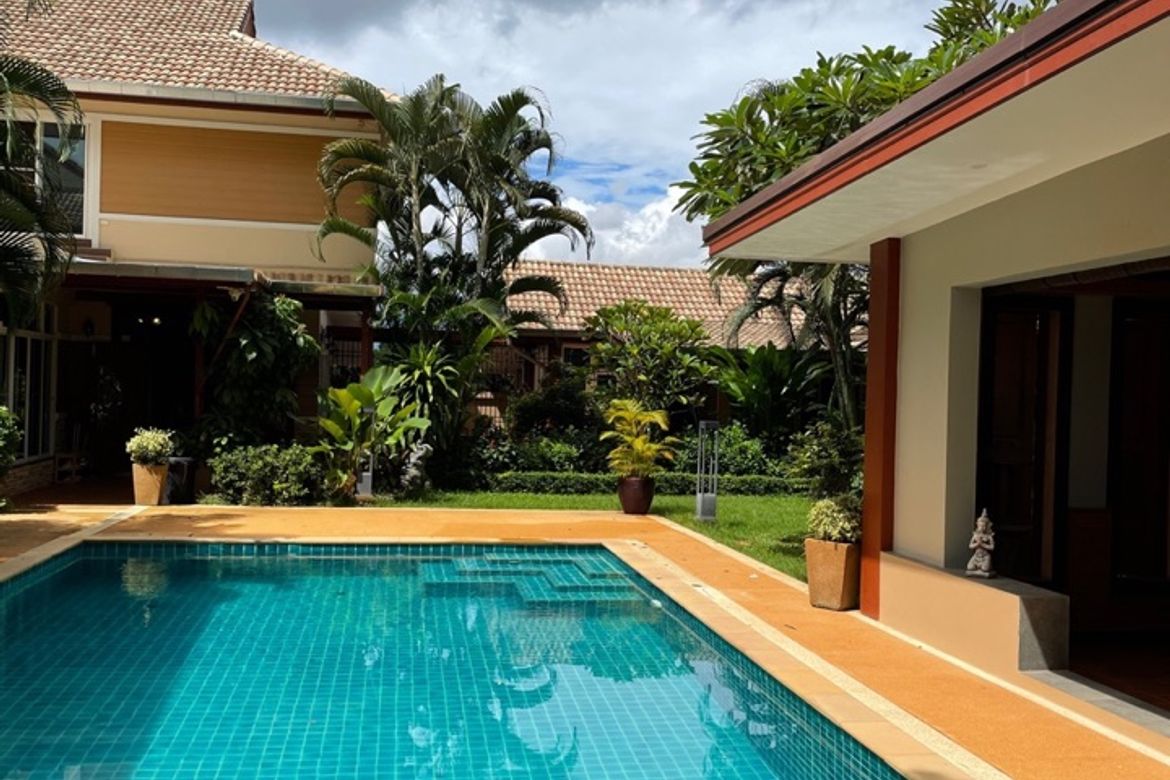 Pool villa for rent or sale in San Sai