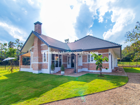 Mae Rim-DSP-(HS364-03) Beautiful Brand New 3-Bedroom English Country Cottage Home for Sale in Huai Sai