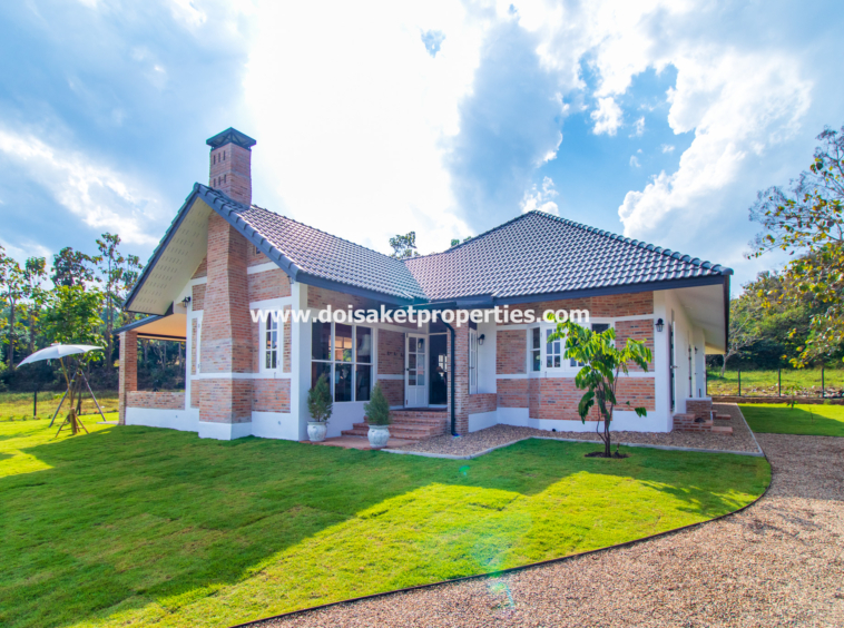 Mae Rim-DSP-(HS364-03) Beautiful Brand New 3-Bedroom English Country Cottage Home for Sale in Huai Sai