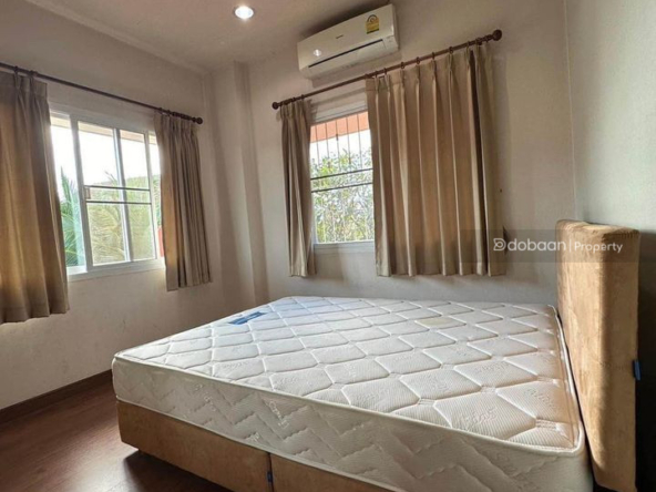 Two-story detached house with 5 bedrooms and 4 bathrooms located in Hang Dong