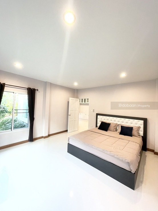 2-story single house with 4 bedrooms and 4 bathrooms in a project near an international school.-DB-RSHSHCMISS87