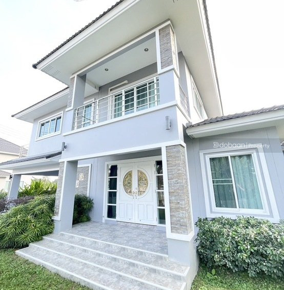 2-story single house with 4 bedrooms and 4 bathrooms in a project near an international school.-DB-RSHSHCMISS87