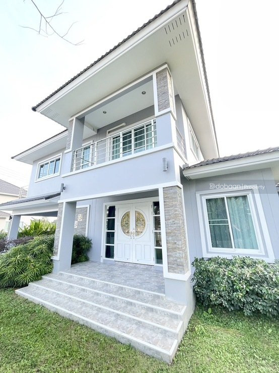 2-story single house with 4 bedrooms and 4 bathrooms in a project near an international school.-DB-RSHSHCMISS87