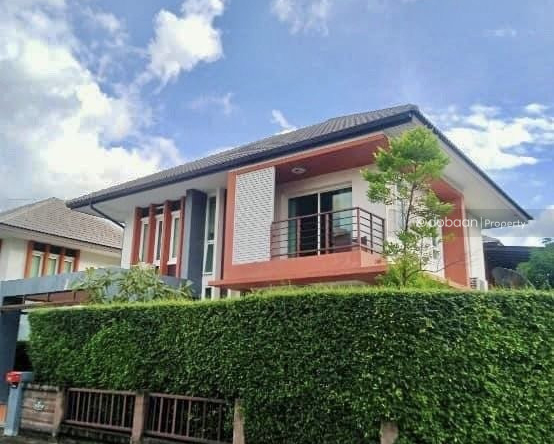 A two-story detached house with 4 bedrooms and 3 bathrooms in the Saraphi area near Waree Chiang Mai School.-DB-RSHSHCMISP35