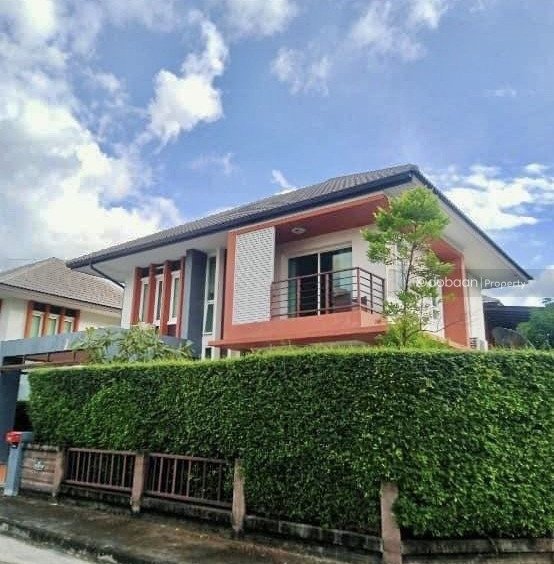 A two-story detached house with 4 bedrooms and 3 bathrooms in the Saraphi area near Waree Chiang Mai School.-DB-RSHSHCMISP35