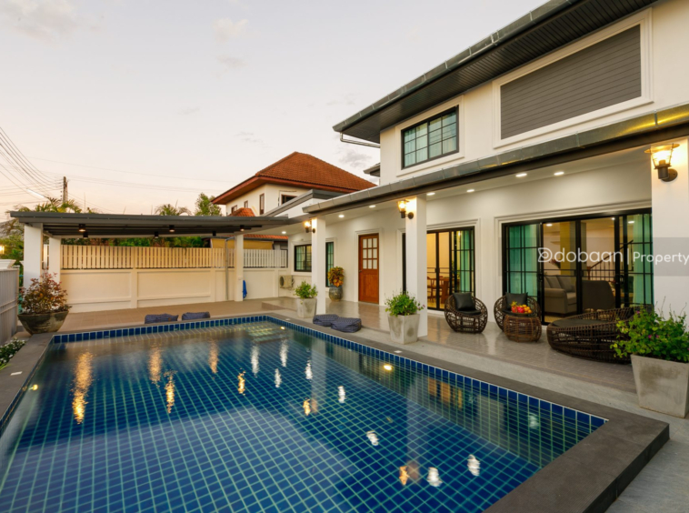 A two-story detached house with three bedrooms and four bathrooms located in the Hang Dong area