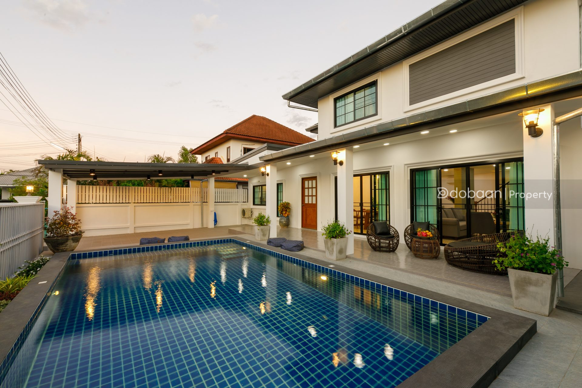 A two-story detached house with three bedrooms and four bathrooms located in the Hang Dong area