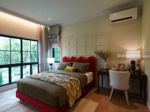 A two-story detached house with five bedrooms and six bathrooms in the Chiang Mai city area