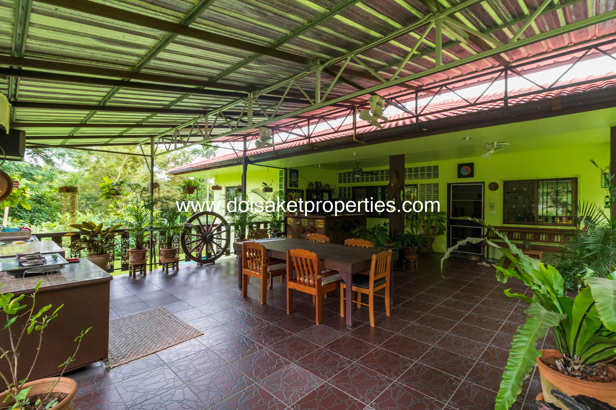 San Sai-DSP-(HS302-03) 3-Bedroom House on a Beautiful Plot of Land for Sale in San Pa Pao